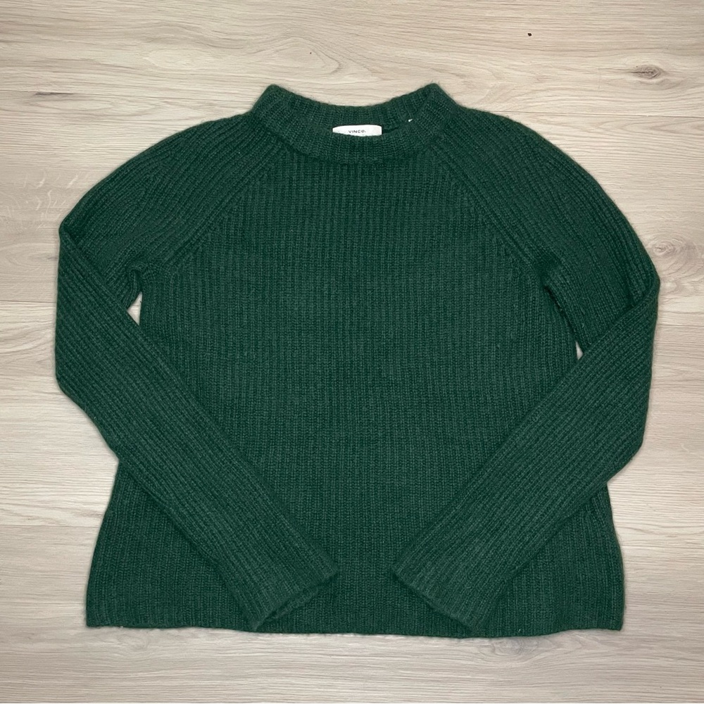 Vince Dark Green Cashmere Sweater XS Knit Ribbed Forest Green EUC